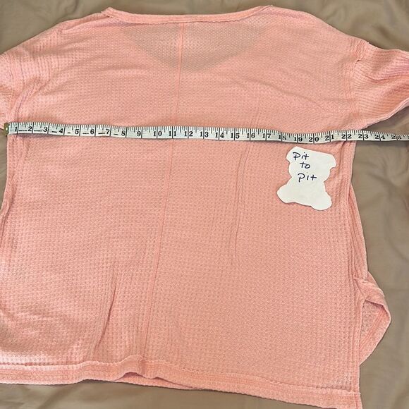 Vintage America szM 3/4 sleeve thermal hem is round in front square in back GUC - Picture 6 of 9